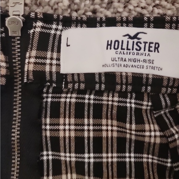 Hollister mini skirt - Picture 4 of 4